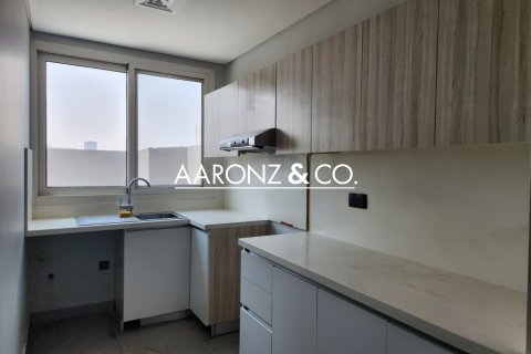 Apartment in Jumeirah Village Triangle, Dubai, UAE 2 bedrooms, 139 sq.m. № 698674 - photo 12