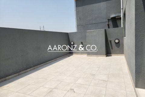 Apartment in Jumeirah Village Triangle, Dubai, UAE 2 bedrooms, 139 sq.m. № 698674 - photo 5