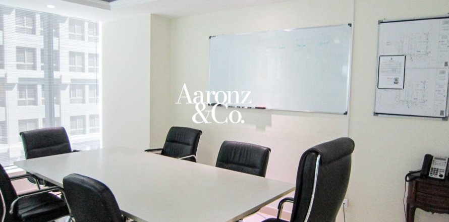 Office i Business Bay, Dubai, UAE 147 kvm № 698676