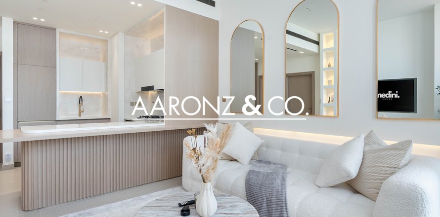 Apartment in Jumeirah Village Circle, Dubai, UAE 1 bedroom, 75 sq.m. № 698672