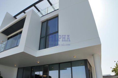 Villa in Sharjah Waterfront City, UAE 5 bedrooms, 286 sq.m. № 709248 - photo 18