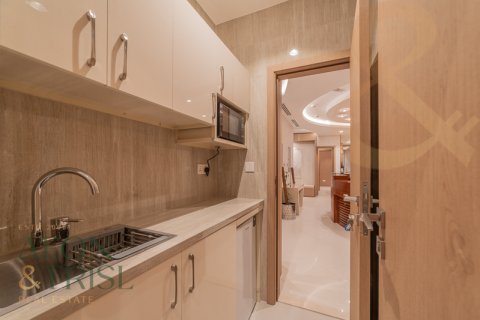 Commercial property in Old Town, Dubai, UAE 999 bedrooms, 318 sq.m. № 648102 - photo 1
