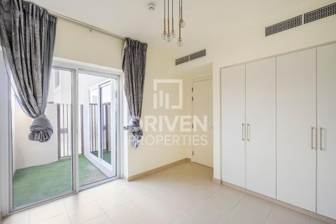 Dubai South (Dubai World Central), Dubai, UAE의 임대용 아파트 침실 3개, 227제곱미터 번호 684587 - 사진 9