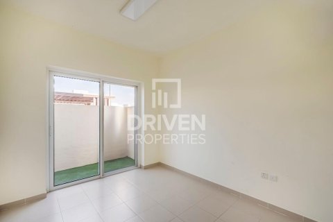 Dubai South (Dubai World Central), Dubai, UAE의 임대용 아파트 침실 3개, 227제곱미터 번호 684587 - 사진 11