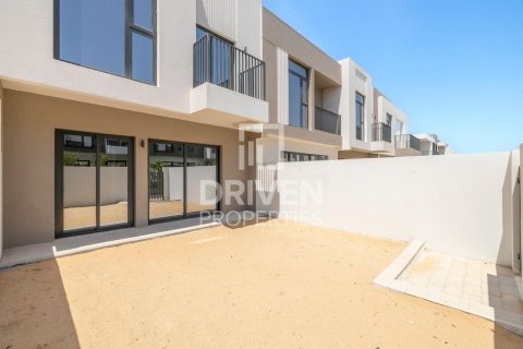 Dubai South (Dubai World Central), Dubai, संयुक्त अरब अमीरात में विला, 3 बेडरूम, 132 वर्ग मीटर, संख्या 684313