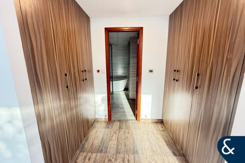 Lägenhet uthyres i Motor City, Dubai, UAE 2 sovrum, 151 kvm Nr. 667908 - fotografi 12