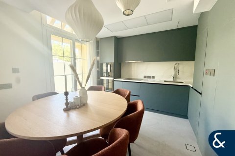 Villa para arrendamento em The Springs, Dubai, EAU 3 quartos, 157 m2 № 667912 - foto 1