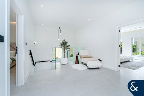 Villa till försäljning i Meadows, Dubai, UAE 5 sovrum, 339 kvm Nr. 666240 - fotografi 12