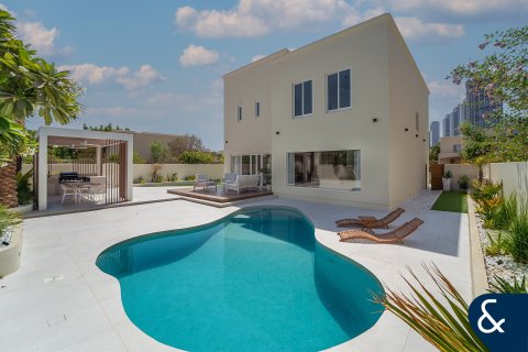 Villa till försäljning i Meadows, Dubai, UAE 5 sovrum, 339 kvm Nr. 666240 - fotografi 1