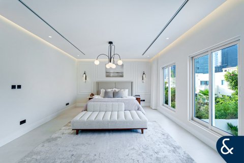 Villa till försäljning i Meadows, Dubai, UAE 5 sovrum, 339 kvm Nr. 666240 - fotografi 14