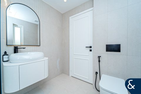 Villa till försäljning i Meadows, Dubai, UAE 5 sovrum, 339 kvm Nr. 666240 - fotografi 25