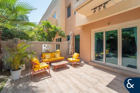 Dubai Sports City、Dubai、UAE にあるタウンハウス販売中 4ベッドルーム、311 m2、No666237 - 写真 16