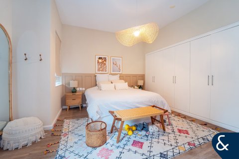 Kuća u nizu u gradu Dubai Sports City, Dubai, UAE 4 spavaće sobe, 311 m2 Br. 666237 - Slika 9