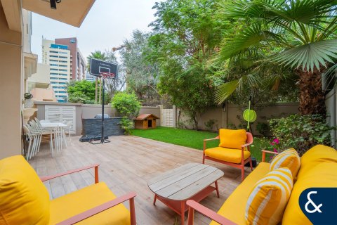 Kuća u nizu u gradu Dubai Sports City, Dubai, UAE 4 spavaće sobe, 311 m2 Br. 666237 - Slika 17