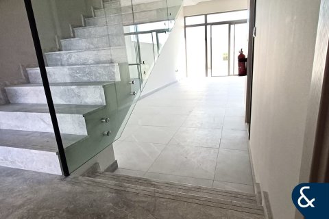 Townhouse til salg i Mohammed Bin Rashid City, Dubai, UAE 3 soveværelser, 154 kvm № 666238 - foto 6