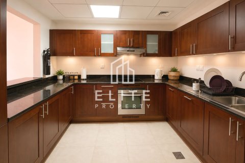 Διαμέρισμα σε Jumeirah Lake Towers, Dubai, ΗΑΕ 2 υπνοδωμάτια, 150 τ.μ. Αρ. 736260 - φωτογραφία 5