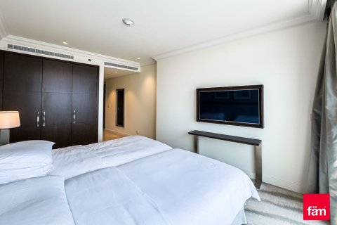 Appartement te huur in Downtown Dubai (Downtown Burj Dubai), Dubai, VAE 3 slaapkamers, 206.1 vr.m., nr 722363 - foto 19