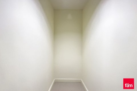 Appartement te huur in Downtown Dubai (Downtown Burj Dubai), Dubai, VAE 3 slaapkamers, 206.1 vr.m., nr 722363 - foto 16