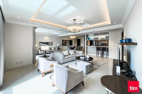Appartement te huur in Downtown Dubai (Downtown Burj Dubai), Dubai, VAE 3 slaapkamers, 206.1 vr.m., nr 722363 - foto 8
