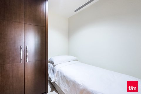 Appartement te huur in Downtown Dubai (Downtown Burj Dubai), Dubai, VAE 3 slaapkamers, 206.1 vr.m., nr 722363 - foto 14