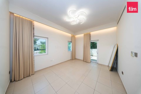 Rijtjeshuis te huur in Al Furjan, Dubai, VAE 3 slaapkamers, 229.6 vr.m., nr 722369 - foto 16