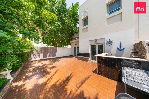 Rijtjeshuis te huur in Al Furjan, Dubai, VAE 3 slaapkamers, 229.6 vr.m., nr 722369 - foto 20