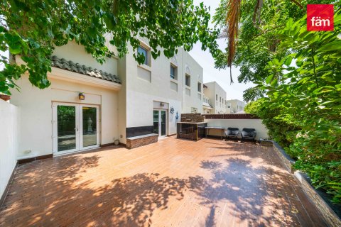 Rijtjeshuis te huur in Al Furjan, Dubai, VAE 3 slaapkamers, 229.6 vr.m., nr 722369 - foto 26