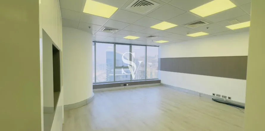 Office i Jumeirah Lake Towers, Dubai, UAE 107 kvm № 720255