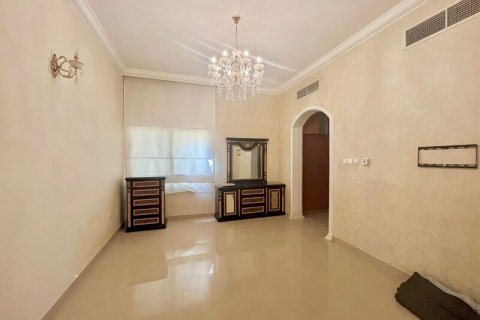 Vila v Al Barsha, Dubai, SAE 6 ložnice, 1393.5 m² Č.: 637537 - fotografie 17
