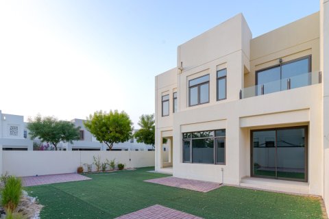 Shtëpi në qytet në Reem, Dubai, Emiratet e Bashkuara Arabe 4 dhoma gjumi, 351 m2. № 723291 - Foto 1