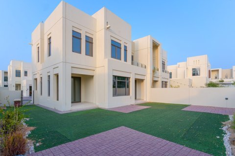 Shtëpi në qytet në Reem, Dubai, Emiratet e Bashkuara Arabe 4 dhoma gjumi, 351 m2. № 723291 - Foto 2