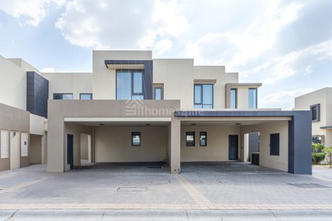 Radový dom v Dubai Hills Estate, Dubai, SAE 3 spálne, 203 m2 č. 723294