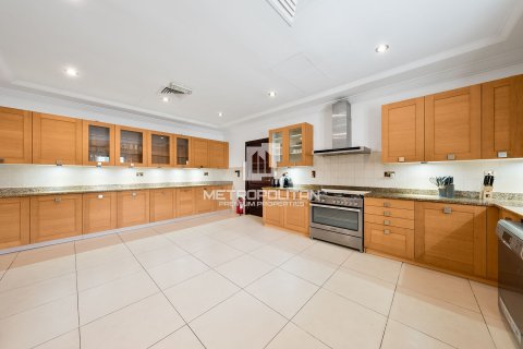 Palm Jumeirah, Dubai, संयुक्त अरब अमीरात में विला, 7 बेडरूम, 1245 वर्ग मीटर, संख्या 663924 - फ़ोटो 10