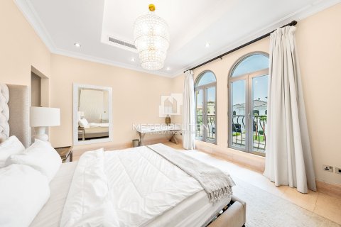 Palm Jumeirah, Dubai, संयुक्त अरब अमीरात में विला, 7 बेडरूम, 1245 वर्ग मीटर, संख्या 663924 - फ़ोटो 24