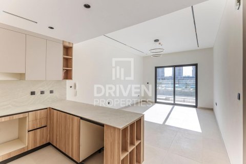 Lägenhet till försäljning i Dubai Studio City, Dubai, UAE 2 sovrum, 126 kvm Nr. 682974 - fotografi 2