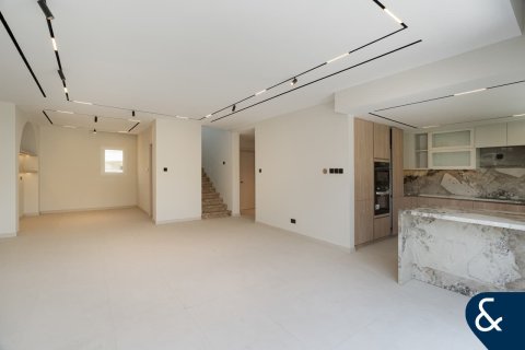 Vilă de vânzare în The Springs, Dubai, EAU 3 dormitoare, 228 mp.  №688682 - poză 2