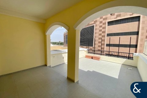 Townhouse in Jumeirah Village Circle, Dubai, UAE 3 bedrooms, 308 sq.m. № 688681 - photo 23