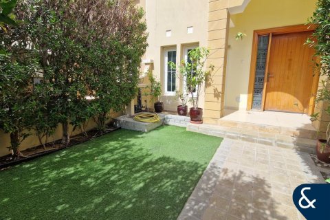 Townhouse in Jumeirah Village Circle, Dubai, UAE 3 bedrooms, 308 sq.m. № 688681 - photo 4