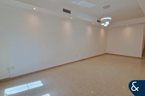 Townhouse in Jumeirah Village Circle, Dubai, UAE 3 bedrooms, 308 sq.m. № 688681 - photo 3