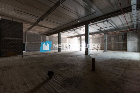 Winkel te huur in Khalifa City, Abu Dhabi, VAE 58.6 vr.m., nr 687182 - foto 15
