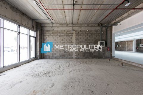 Winkel in Khalifa City, Abu Dhabi, VAE 58.6 vr.m. nr 687182