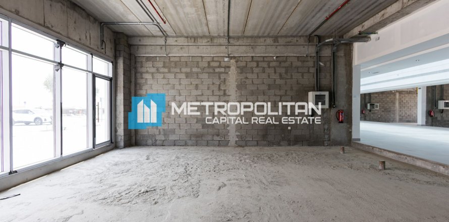 Winkel in Khalifa City, Abu Dhabi, VAE 58.6 vr.m. nr 687182