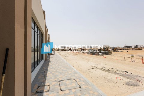 Winkel te huur in Khalifa City, Abu Dhabi, VAE 58.6 vr.m., nr 687182 - foto 17