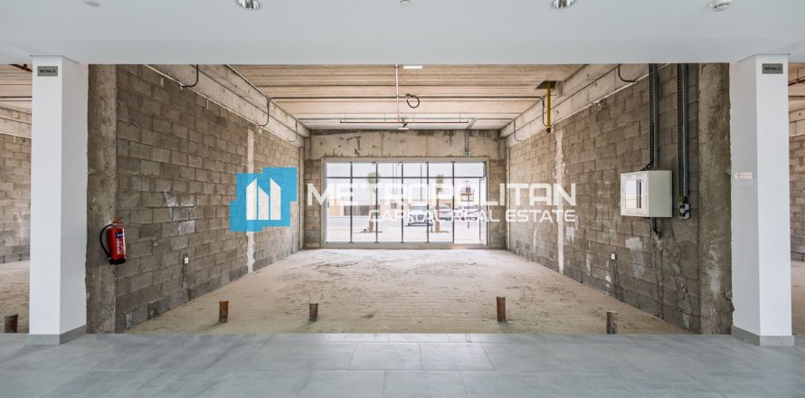 Toko di Khalifa City, Abu Dhabi, UEA 63.1 m2 nomor 687183