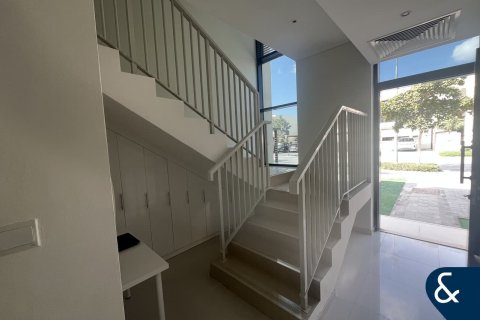 خانه شهری برای اجاره در DAMAC Hills (Akoya by DAMAC)، Dubai، امارات متحده عربی 3 خوابه ، 250 متر مربع ، شماره 688831 - تصویر 6