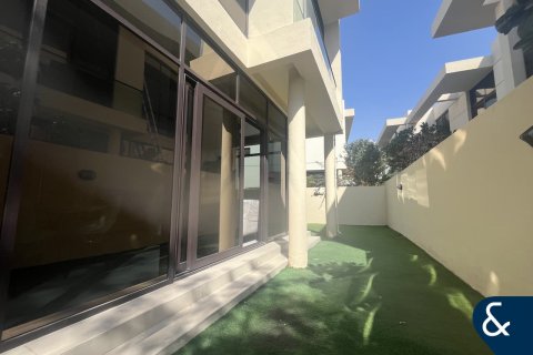 خانه شهری برای اجاره در DAMAC Hills (Akoya by DAMAC)، Dubai، امارات متحده عربی 3 خوابه ، 250 متر مربع ، شماره 688831 - تصویر 3