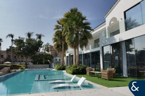 Vila v Palm Jumeirah, Dubai, SAE 6 spální, 1245 m2 č. 688830 - Fotografia 4