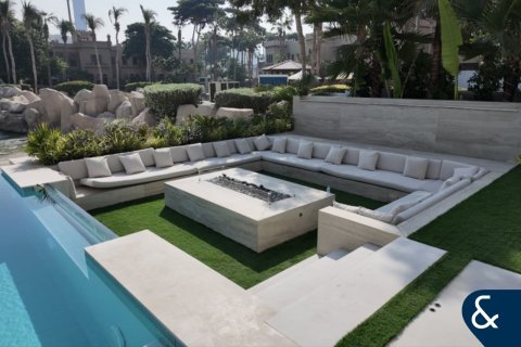 Vila v Palm Jumeirah, Dubai, SAE 6 spální, 1245 m2 č. 688830 - Fotografia 8