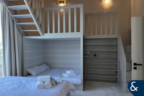 Vila v Palm Jumeirah, Dubai, SAE 6 spální, 1245 m2 č. 688830 - Fotografia 13