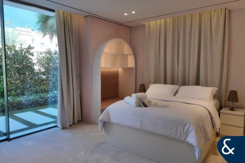 Vila v Palm Jumeirah, Dubai, SAE 6 spální, 1245 m2 č. 688830 - Fotografia 14